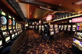 Aplikasi mobile daus bet di layar Android dengan menu permainan slot dan live casino